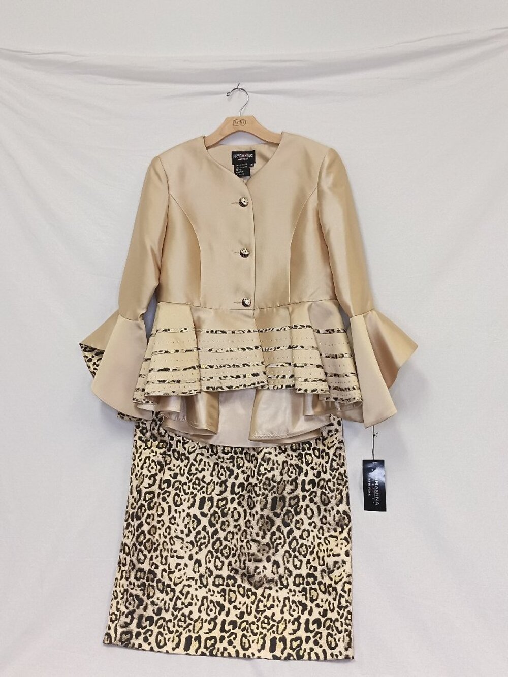 New With Tags Terramina Skirt Suit